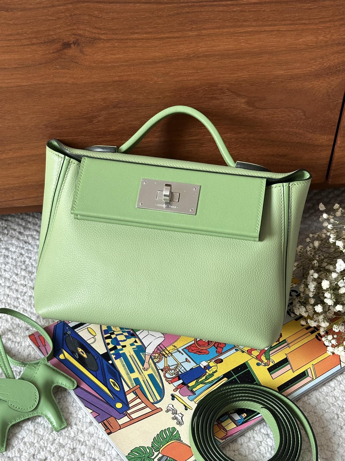 Hermes Kelly Mini 2424 21cm Handbag in Green Kiwi Clemence Leather